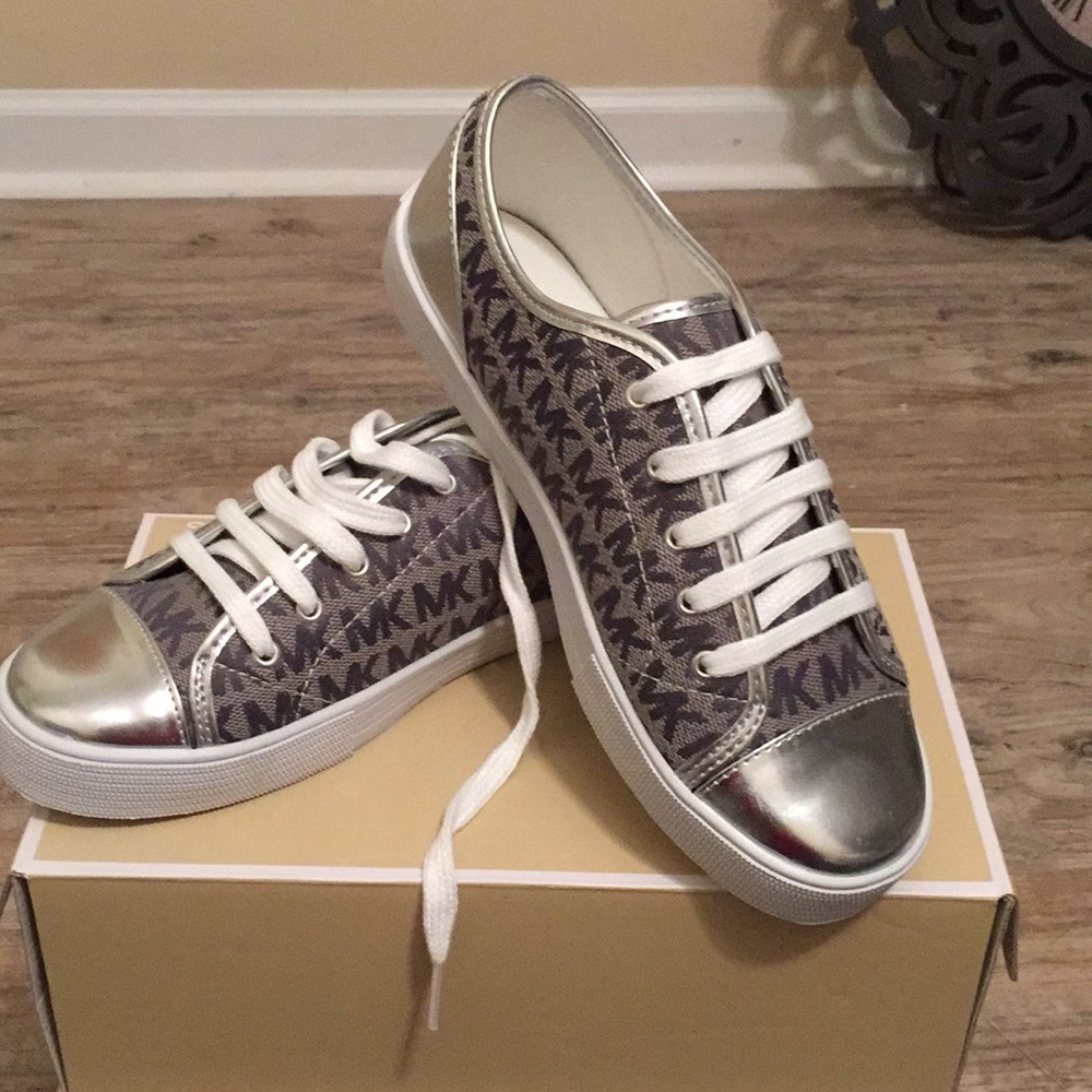 Michael Kors Tennis Shoe (Kids)